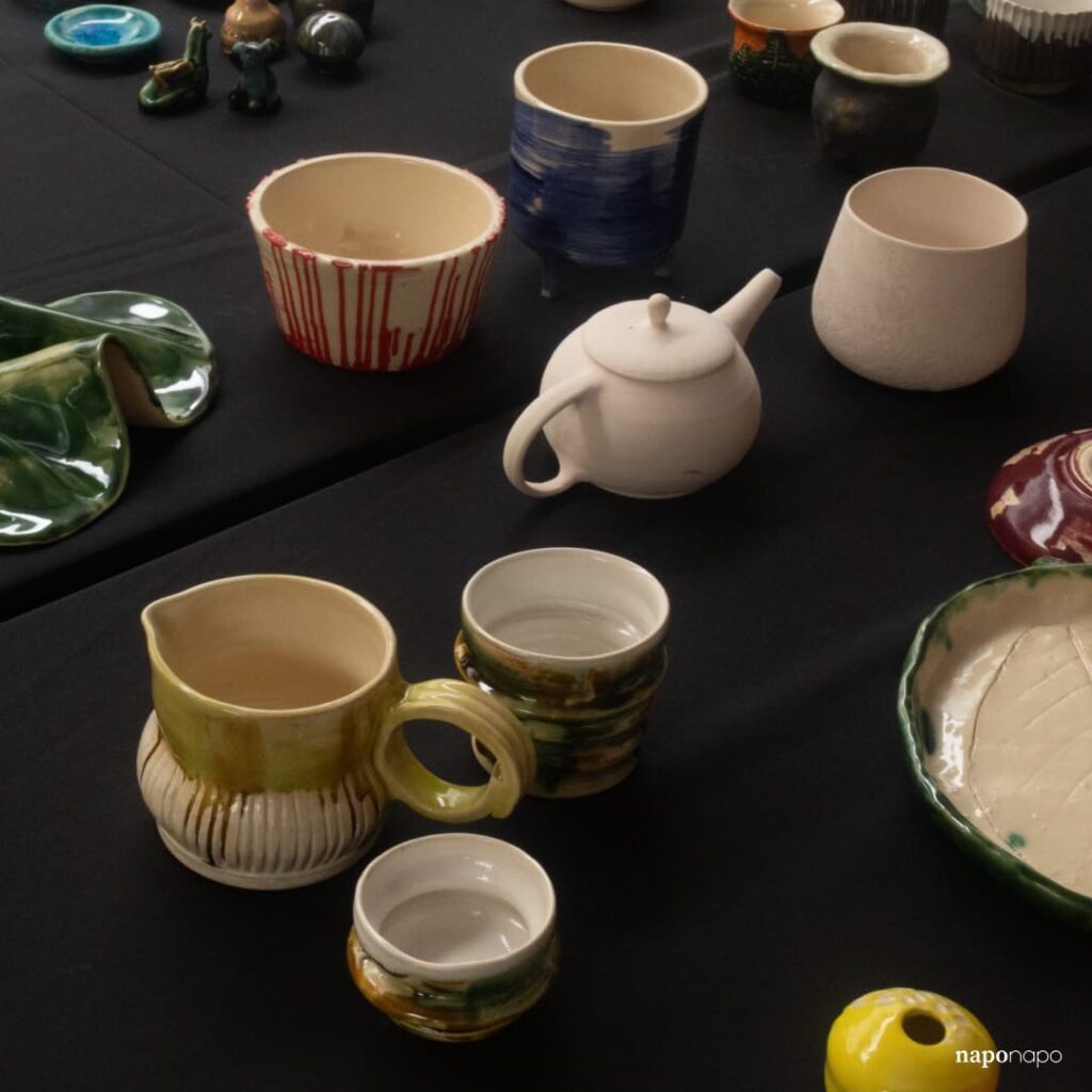 Algunas de las piezas hechas en el Curso de Torno Alfarero.